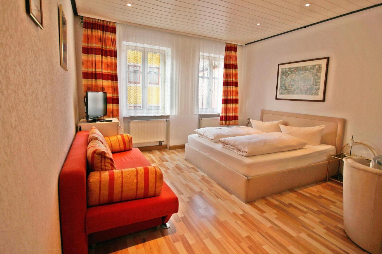 Gaestehaus Edith โรเทนบวร์ก อ็อบ แดร์เทาเบอร์ ภายนอก รูปภาพ